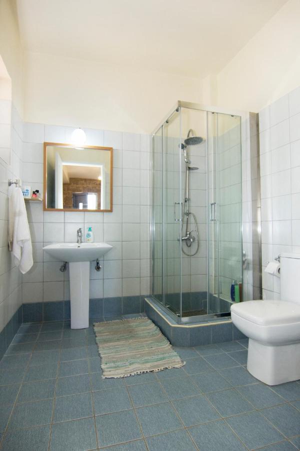 Orfea'S Place Riglia Екстериор снимка